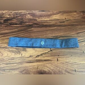 Lululemon chambray blue elastic headband